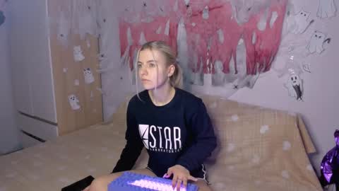 Your kitty online show from 12/08/24, 03:10