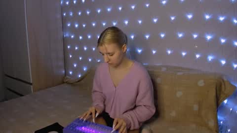 Your kitty online show from 02/06/25, 02:22