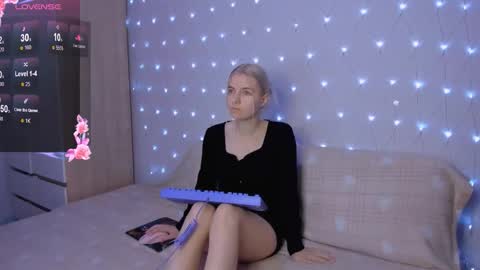 Your kitty online show from 09/11/25, 03:34