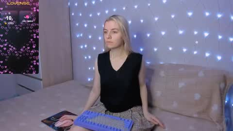 Your kitty online show from 02/09/26, 04:44