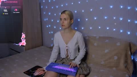 Your kitty online show from 02/21/26, 04:52