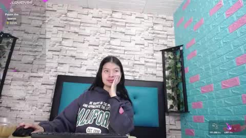  MAILY CAN  online show from 09/27/25, 12:43