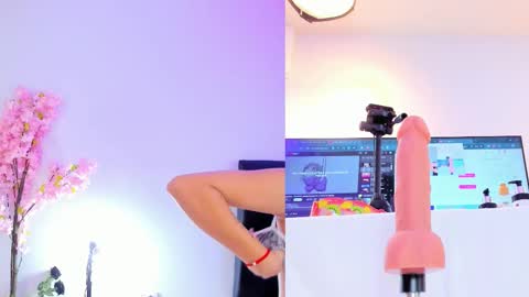 Snapshot of maily_zans chatting on 01/17/26, 07:50 Maily online show from 01/17/26, 07:50