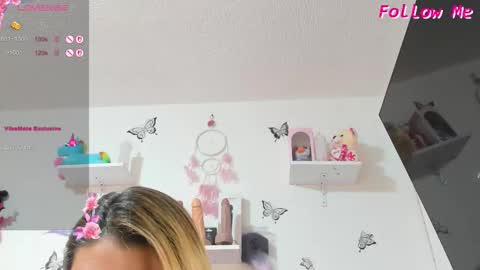 Maylin  online show from 10/21/25, 08:31