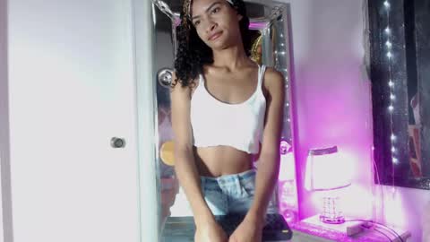 mailyn_gold online show from 04/25/26, 11:46