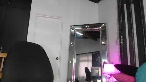 mailyn_gold online show from 05/25/26, 11:38