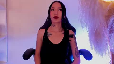 Snapshot of mailynjones_ chatting on 06/17/26, 11:45 Mailyn online show from 06/17/26, 11:45