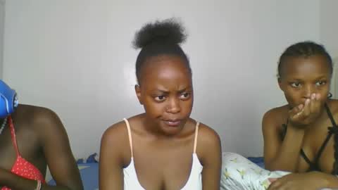 maira luv1 online show from 01/16/26, 08:24