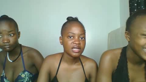 maira luv1 online show from 02/03/26, 08:41