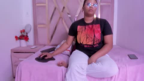 Snapshot of mairaasm chatting on 05/28/26, 12:35 Mairaasm online show from 05/28/26, 12:35