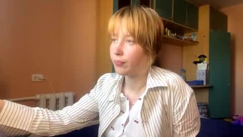 Snapshot of maisawin chatting on 06/17/26, 01:45 Evie online show from 06/17/26, 01:45