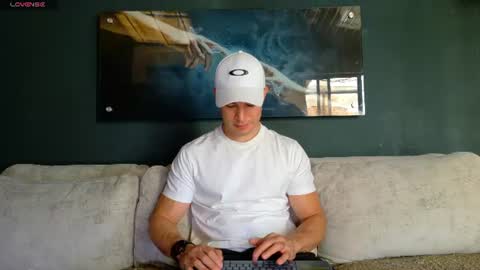 Snapshot of maisonbastian chatting on 06/21/26, 03:47 Bastian Arslan online show from 06/21/26, 03:47