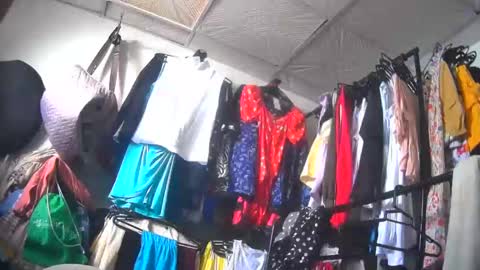 maite2020 online show from 12/12/24, 03:37