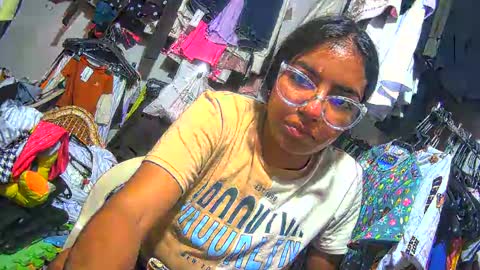 maite2020 online show from 12/26/24, 01:43