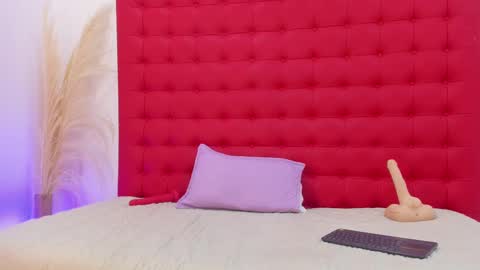 maite_smith69 online show from 03/07/25, 03:28