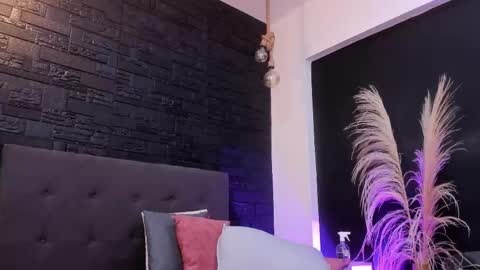 maite_smith69 online show from 10/13/25, 12:27