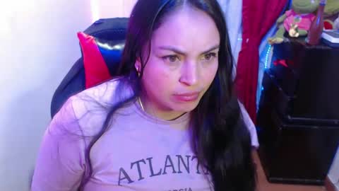 Hello friends Im on another account    online show from 02/03/25, 06:02