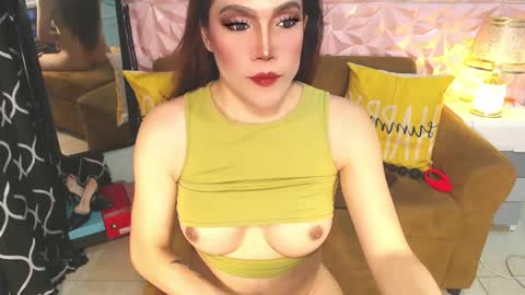 Snapshot of majestic_beauty chatting on 04/30/26, 05:08 Alliya online show from 04/30/26, 05:08