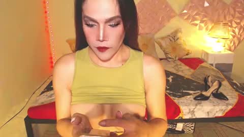 Snapshot of majestic_beauty chatting on 07/09/26, 07:29 Alliya online show from 07/09/26, 07:29