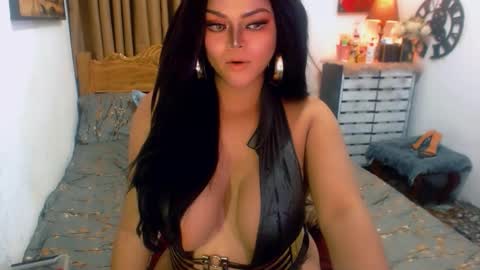 Snapshot of majestic_celina chatting on 09/12/25, 10:48 majestic_celina online show from 09/12/25, 10:48
