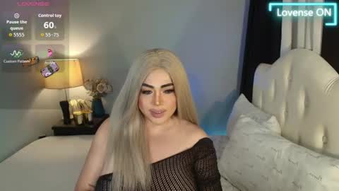Snapshot of majestydannaxx chatting on 07/10/26, 02:05 majestydannaxx online show from 07/10/26, 02:05