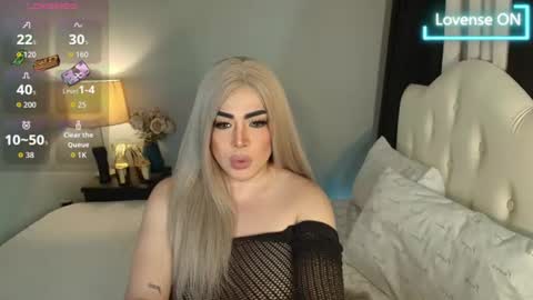 Snapshot of majestydannaxx chatting on 07/15/26, 03:01 majestydannaxx online show from 07/15/26, 03:01