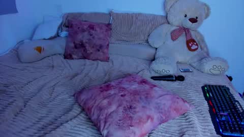 Snapshot of majo_gallego chatting on 11/18/25, 09:52 majito online show from 11/18/25, 09:52