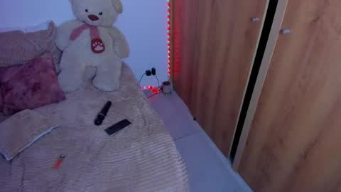 Snapshot of majo_gallego chatting on 12/20/25, 03:35 majito online show from 12/20/25, 03:35