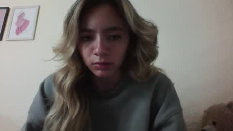 majo_gomezz online show from 02/13/26, 12:06