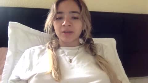 majo_gomezz online show from 04/30/26, 05:41