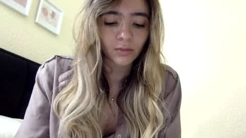 Snapshot of majo_gomezz chatting on 06/04/26, 04:18 majo_gomezz online show from 06/04/26, 04:18