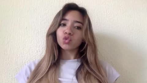 Snapshot of majo_gomezz chatting on 06/10/26, 04:50 majo_gomezz online show from 06/10/26, 04:50