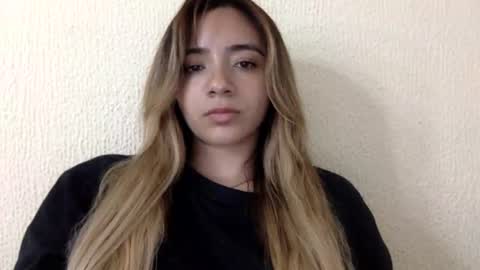 Snapshot of majo_gomezz chatting on 06/26/26, 04:50 majo_gomezz online show from 06/26/26, 04:50