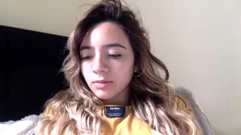 Snapshot of majo_gomezz chatting on 07/11/26, 05:04 majo_gomezz online show from 07/11/26, 05:04