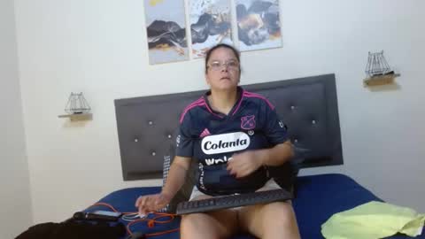 Snapshot of majo_leal_ chatting on 12/21/24, 10:50 majo online show from 12/21/24, 10:50