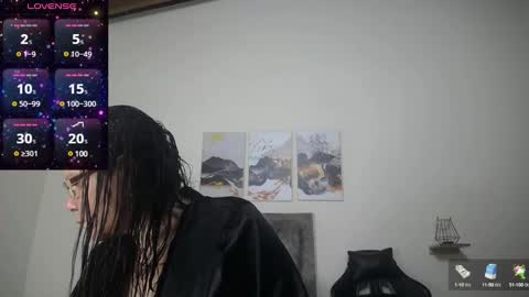 Snapshot of majo_leal_ chatting on 01/29/25, 10:37 majo online show from 01/29/25, 10:37