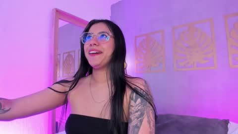 MAJO ROSE  online show from 11/18/25, 06:45