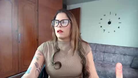 Snapshot of majo_soussa chatting on 03/20/26, 01:27 Majo Soussa online show from 03/20/26, 01:27