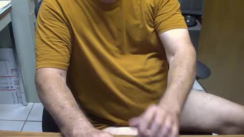 Snapshot of majormike34 chatting on 04/06/26, 03:48 majormike34 online show from 04/06/26, 03:48