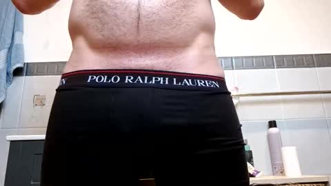 Snapshot of make_me_cumnow272809 chatting on 10/19/25, 12:17 Horny Daddy online show from 10/19/25, 12:17