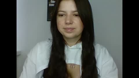 make_mesmile online show from 11/08/25, 07:41