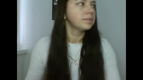 make_mesmile online show from 11/15/25, 07:38