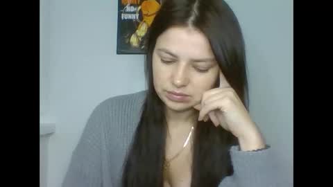 make_mesmile online show from 12/22/25, 05:54