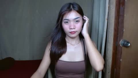 Snapshot of makeme_wettt chatting on 02/06/25, 03:37 makeme_wettt online show from 02/06/25, 03:37