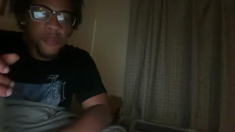 Snapshot of makemenutinmywifewhilewefuck chatting on 04/23/26, 06:36 makemenutinmywifewhilewefuck online show from 04/23/26, 06:36