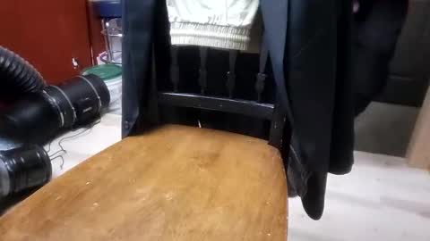 Snapshot of makemypantstightasfuck chatting on 02/02/25, 02:48 makemypantstightasfuck online show from 02/02/25, 02:48