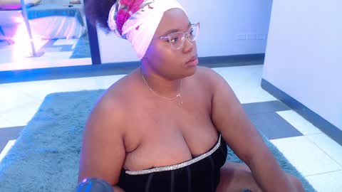 Snapshot of makena_gh chatting on 01/20/25, 03:48 makena online show from 01/20/25, 03:48