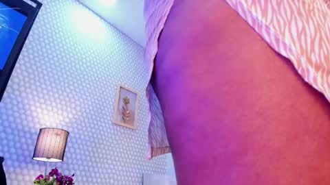 Snapshot of makena_gh chatting on 03/08/25, 03:17 makena online show from 03/08/25, 03:17