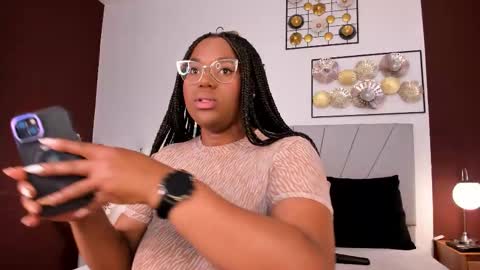 Snapshot of makena_gh chatting on 09/22/25, 03:08 makena online show from 09/22/25, 03:08