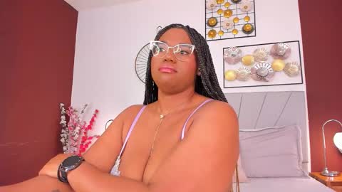 Snapshot of makena_gh chatting on 10/05/25, 03:38 makena online show from 10/05/25, 03:38